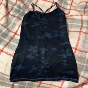 Cute navy/dark blue camo Lululemon tank